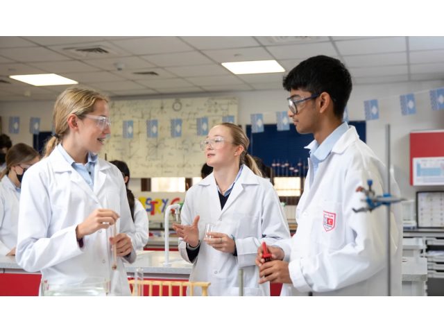 Dubai College