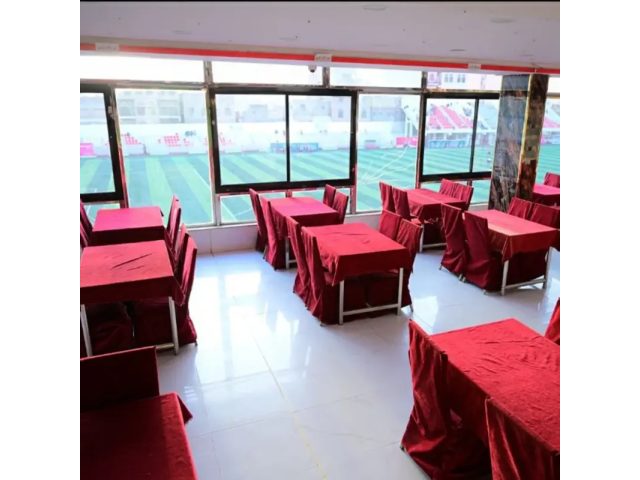 Royal Restaurant المطعم الملكي